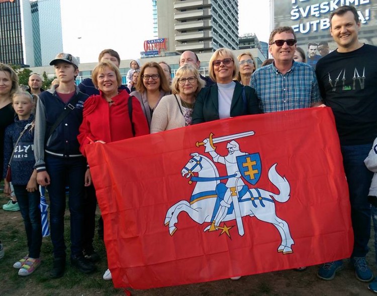 Vilniaus socialdemokratai Valstybės dieną šventė  kartu su vilniečiais